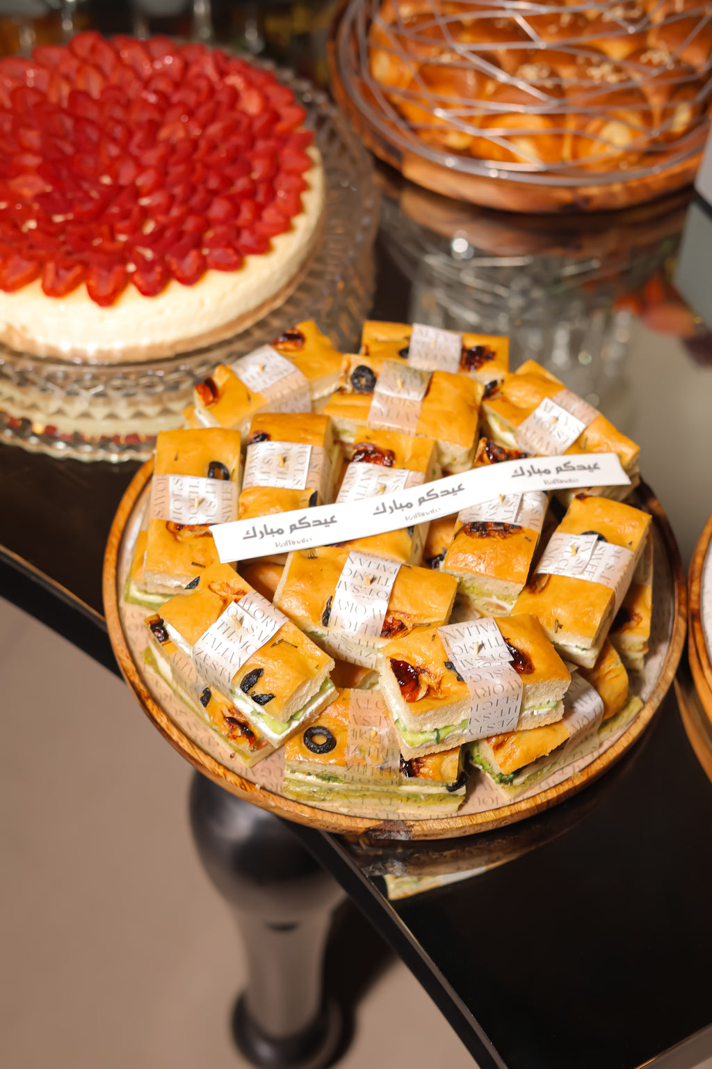 طاوله العيد